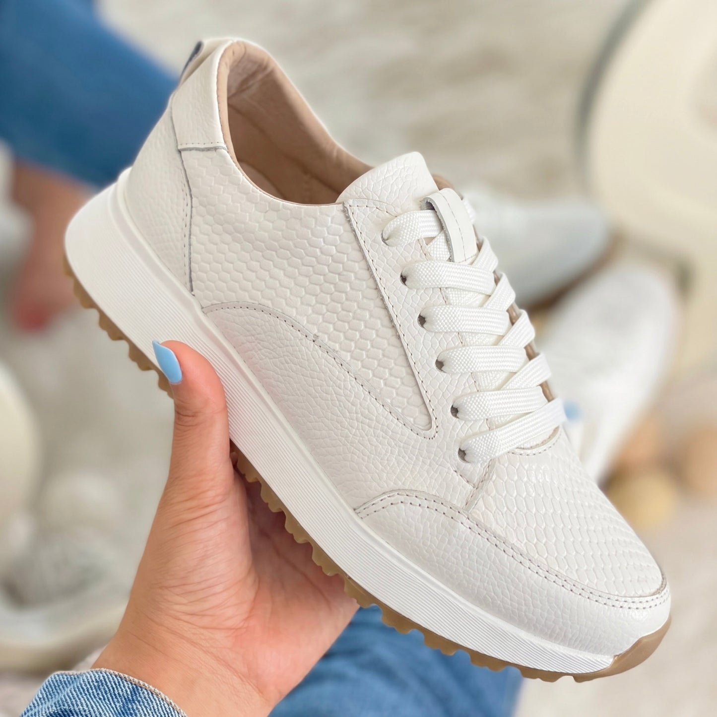 Tenis Cuero Blanco · D2126
