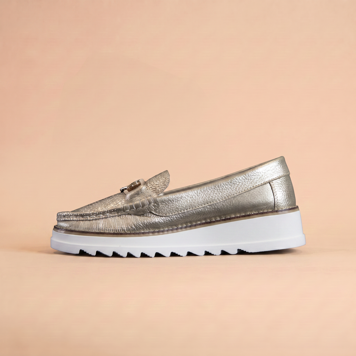 Mocasín Cuero Dorado · D3845