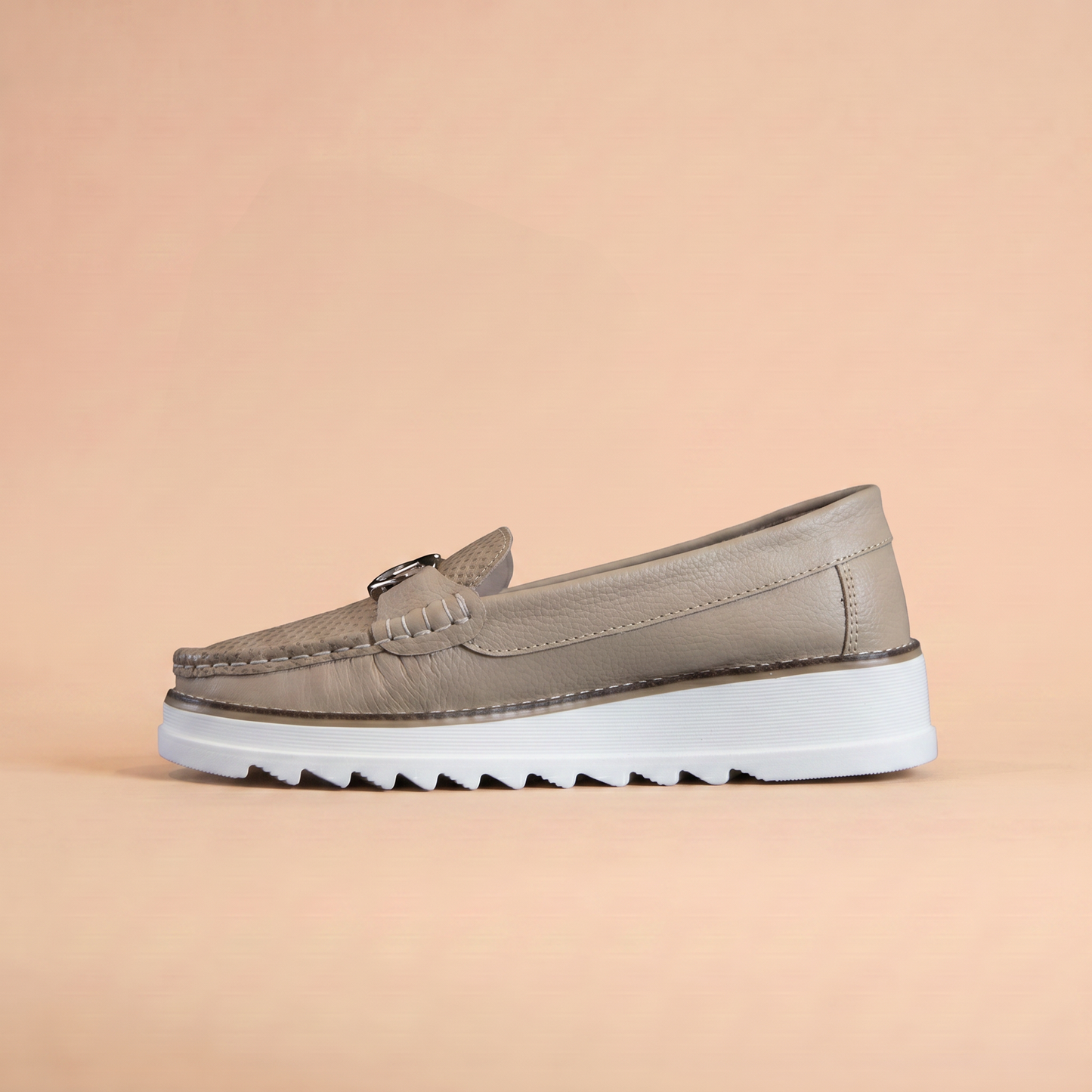 Mocasín Cuero Capuchino · D3845