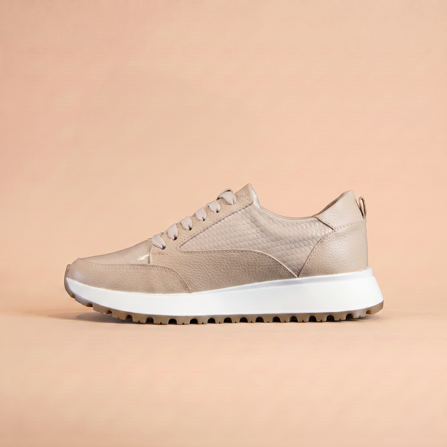Tenis Cuero Capuchino · D2126
