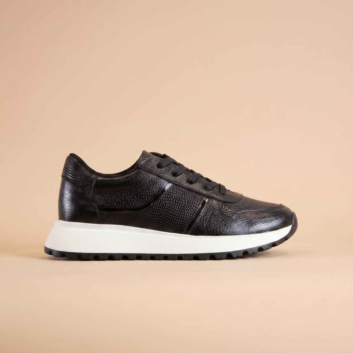 Tenis Cuero Negro · D3847