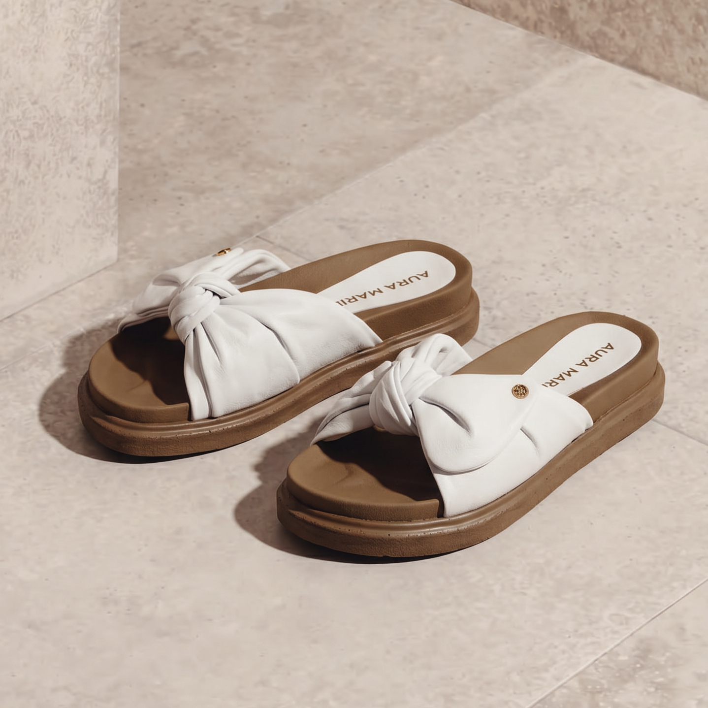 Canoa Cuero Blanco · D3999